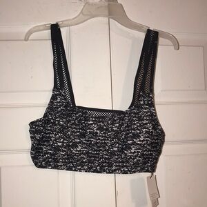 NWT Women’s Calvin Klein Bikini Top